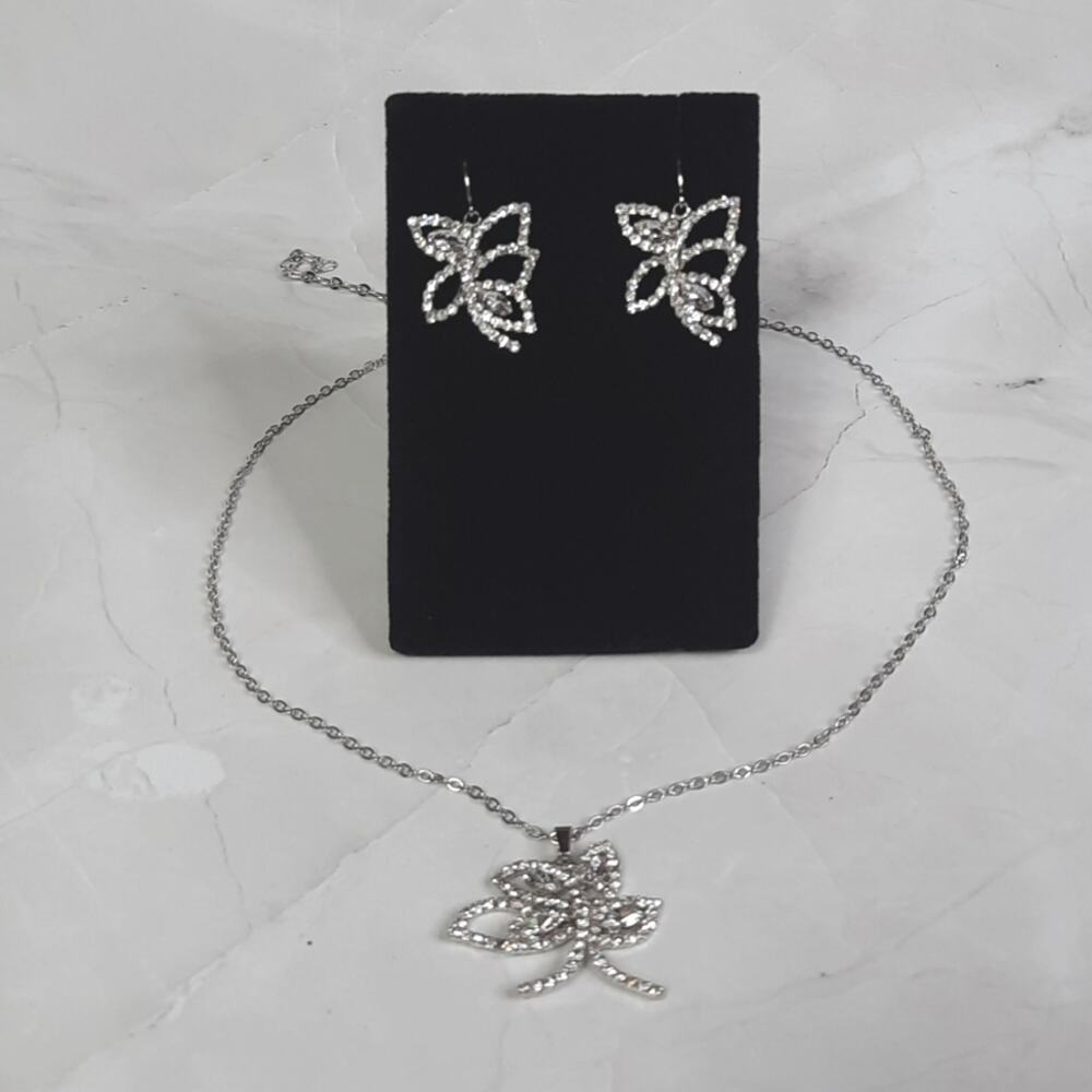 Delicate Silver & Clear Crystal Necklace Earring Set